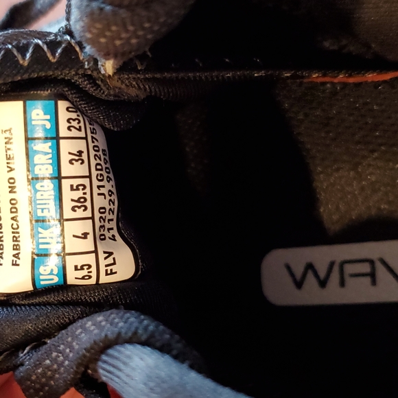 Mizuno Waverider 24 - Picture 4 of 4